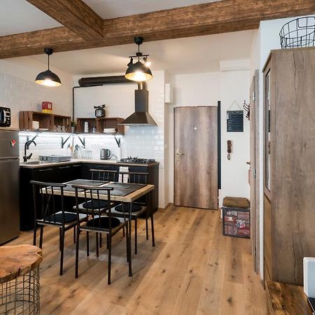 Stylish Centrally Located 1Br Apartment With Parking Bratislava Ngoại thất bức ảnh